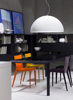 The Molteni Store is lighting up by Oluce